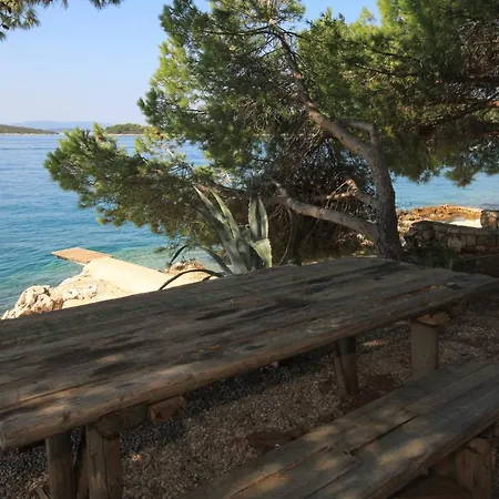 By The Sea - Pasman - 8405